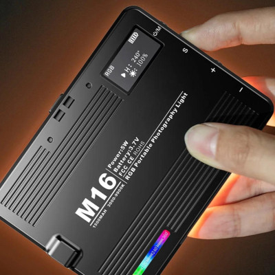 Аккумуляторный накамерный видеосвет M16 RGB беспроводная мини лампа LED портативная для фото и видео Аккумуляторный накамерный видеосвет M16 RGB беспроводная мини лампа LED портативная для фото и видео