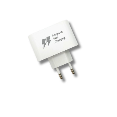 Блок живлення на 4 USB порту FAST CHARGER 3.1А 5G з функцією швидкого заряджання Блок живлення на 4 USB порту FAST CHARGER 3.1А 5G з функцією швидкого заряджання