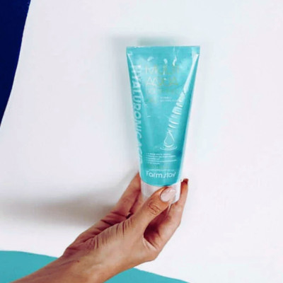 Успокаивающий гель с гиалуроновой кислотой Moisture Collagen Soothing Gel для лица и тела Успокаивающий гель с гиалуроновой кислотой Moisture Collagen Soothing Gel для лица и тела