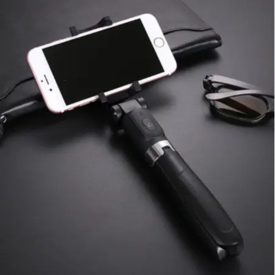 Селфі палиця штатив Selfie Stick L01 телескопічний портативний з пультом Bluetooth Селфі палиця штатив Selfie Stick L01 телескопічний портативний з пультом Bluetooth