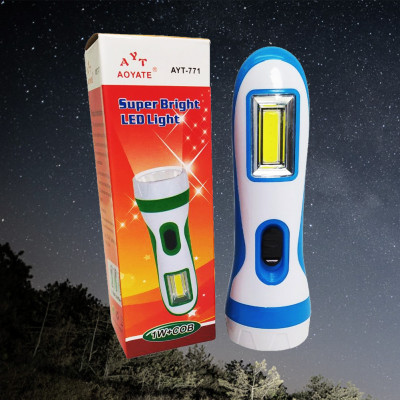 Ліхтарик на батарейках Super Bright LED Light Ручний ліхтар компактний Ліхтарик на батарейках Super Bright LED Light Ручний ліхтар компактний