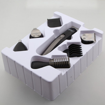 Тример з насадками KEMEI KM 600 Бездротова акумуляторна машинка для стрижки волосся і бороди 11 в 1 Тример з насадками KEMEI KM 600 Бездротова акумуляторна машинка для стрижки волосся і бороди 11 в 1