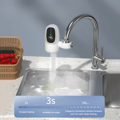 Проточний електричний водонагрівач з екраном Electric Water Heater насадка на кран для нагріву води Проточний електричний водонагрівач з екраном Electric Water Heater насадка на кран для нагріву води