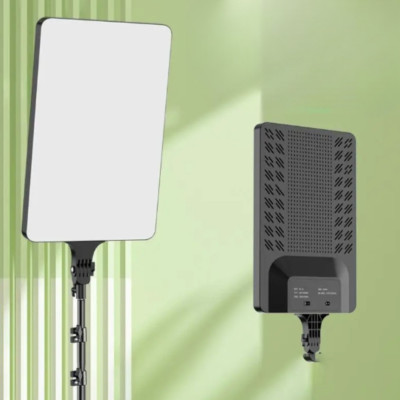 Прямоугольная LED лампа RL-16 с пультом и штативом 2м портативный видеосвет 33х23cм для блогеров визажистов Прямоугольная LED лампа RL-16 с пультом и штативом 2м портативный видеосвет 33х23cм для блогеров визажистов
