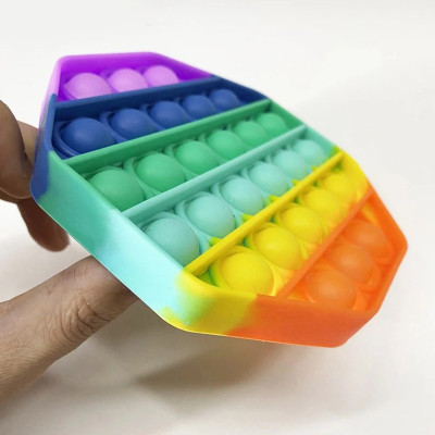 Іграшка антистрес Pop It Поп ит Райдужне серце для дітей і дорослих нескінченні бульбашки іграшки фіджетери Іграшка антистрес Pop It Поп ит Райдужне серце для дітей і дорослих нескінченні бульбашки іграшки фіджетери