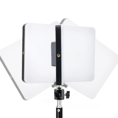 Светодиодная прямоугольная лампа LED Photography Fill Light 23х16см с пультом и штативом 2м для фото и видео Светодиодная прямоугольная лампа LED Photography Fill Light 23х16см с пультом и штативом 2м для фото и видео